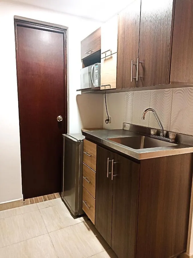 Laureles Guest House Lgh Hotel Medellín