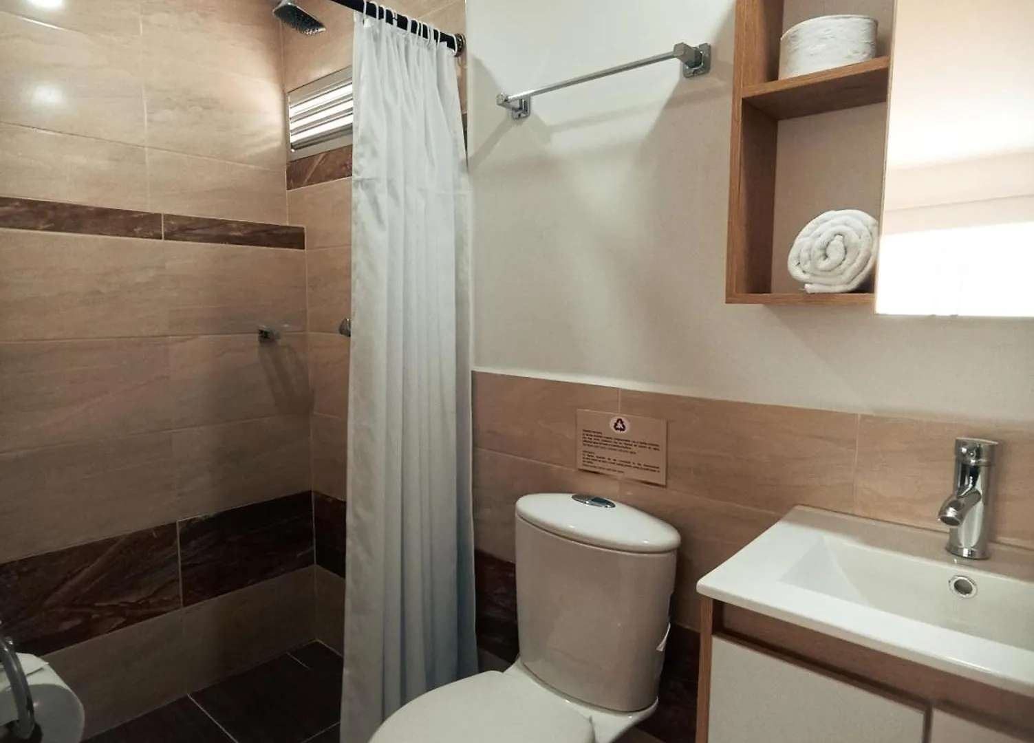 Laureles Guest House Lgh Hotel Medellín