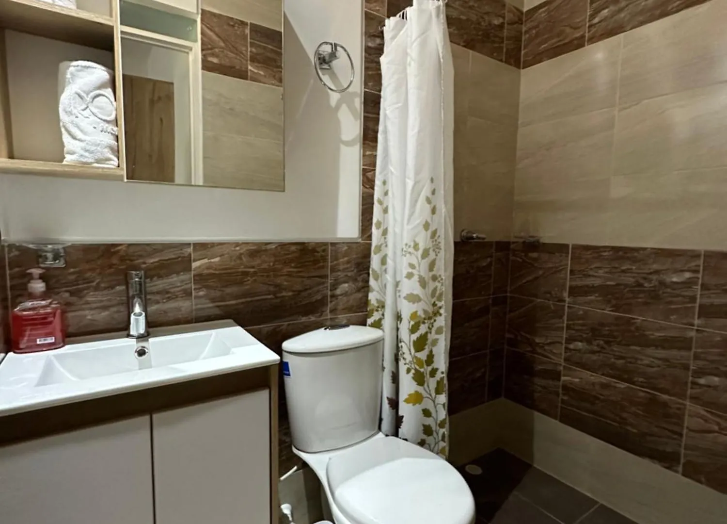 Laureles Guest House Lgh Hotel Medellín