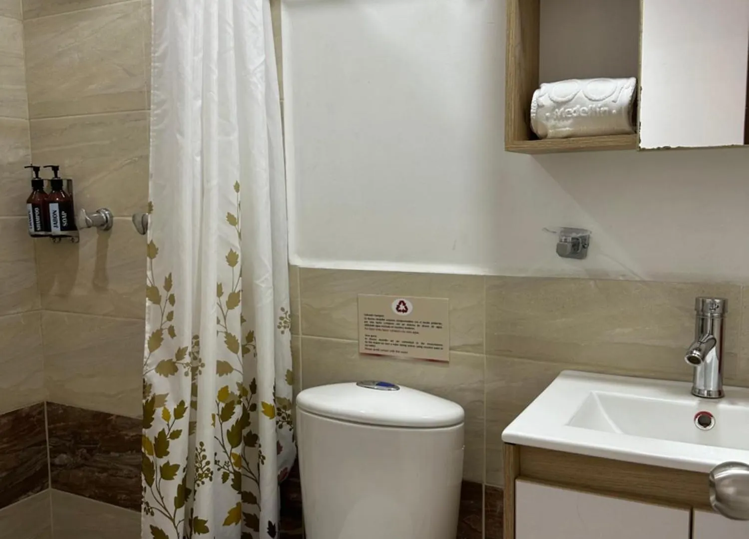 Laureles Guest House Lgh Hotel Medellín