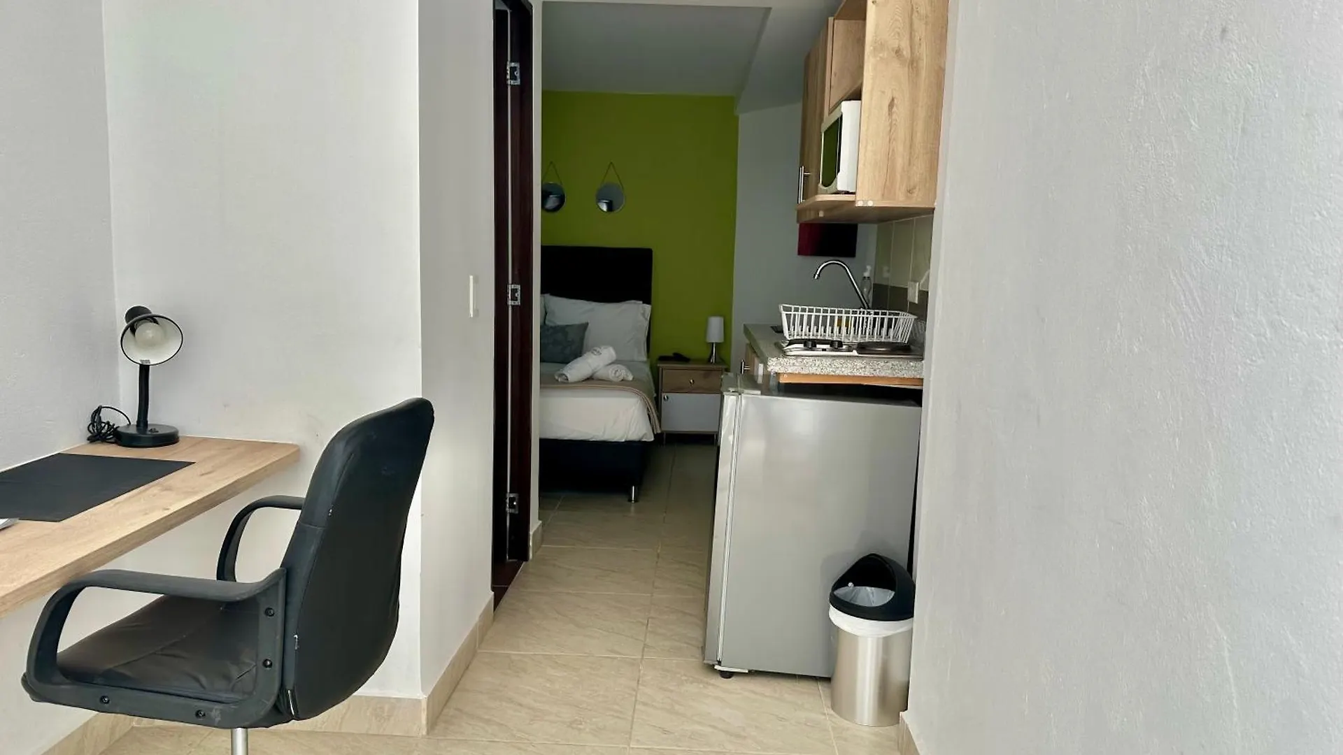 Laureles Guest House Lgh Hotel Medellín 3*,  Colombia