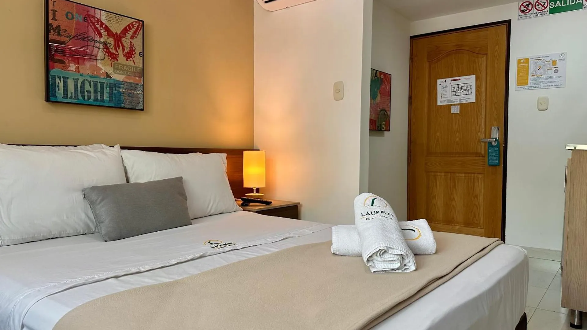 Laureles Guest House Lgh Hotel Medellín