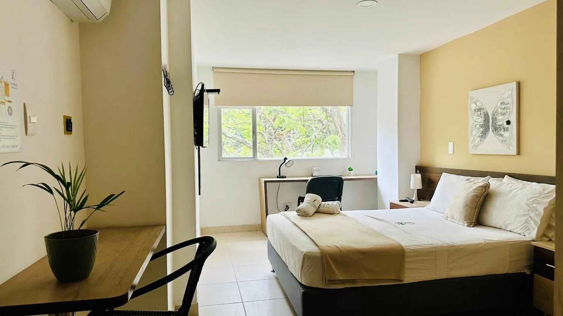 Laureles Guest House Lgh Hotel Medellín