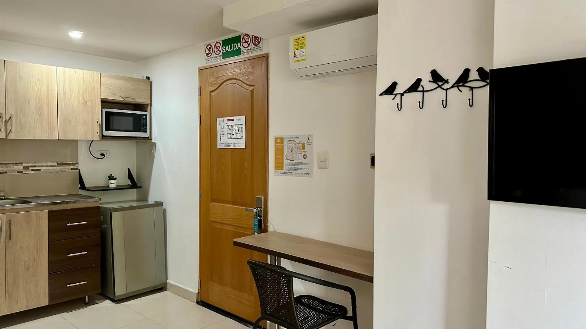 ***  Laureles Guest House Lgh Hotel Medellín Colombia