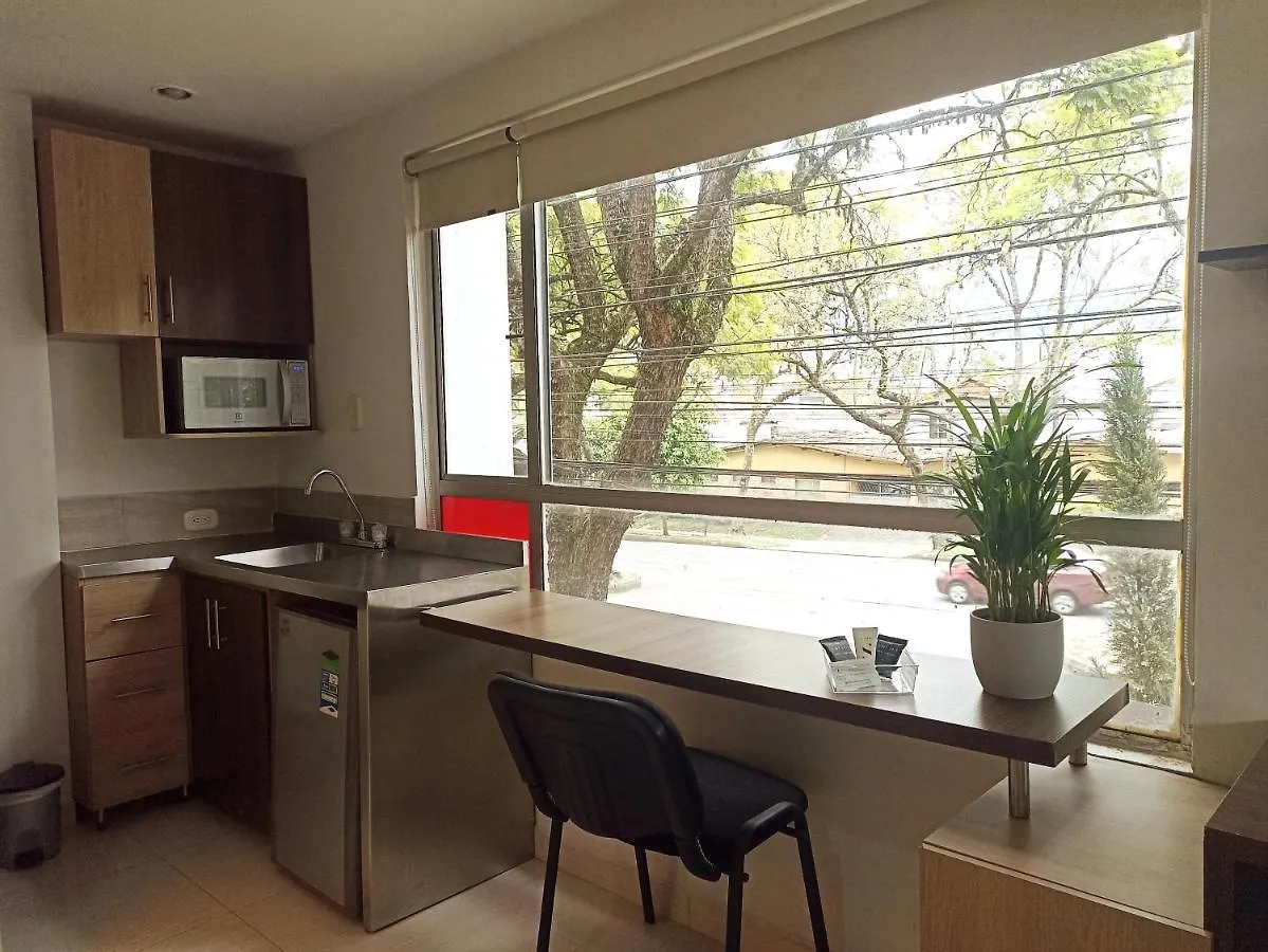 Laureles Guest House Lgh Hotel Medellin