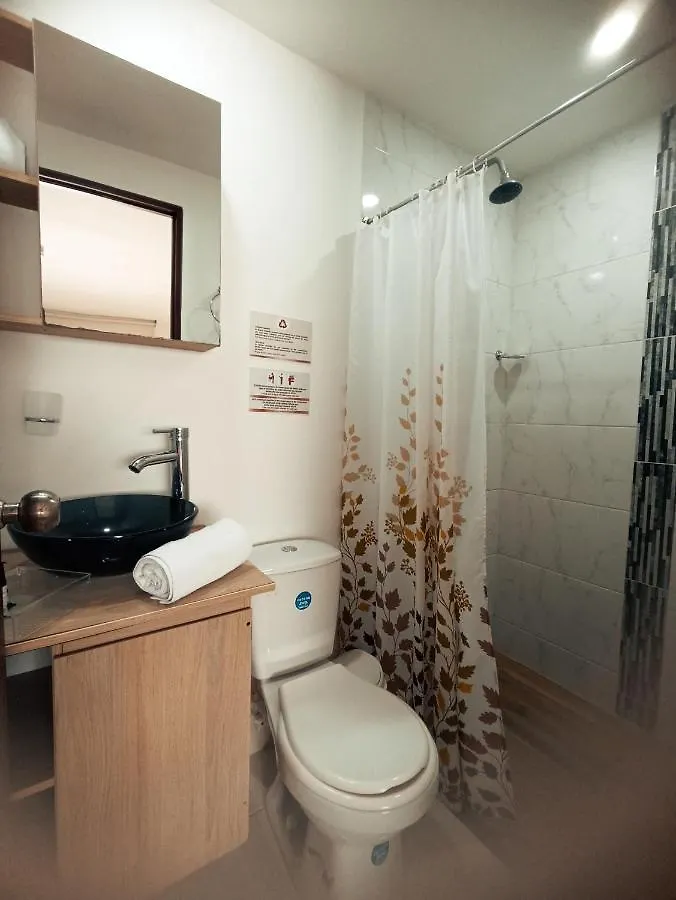 Laureles Guest House Lgh Hotel Medellin