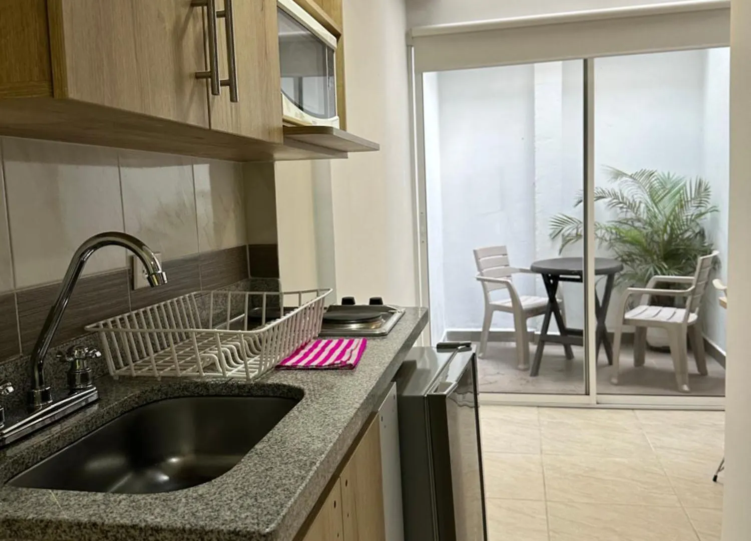Laureles Guest House Lgh Hotel Medellin 3*,