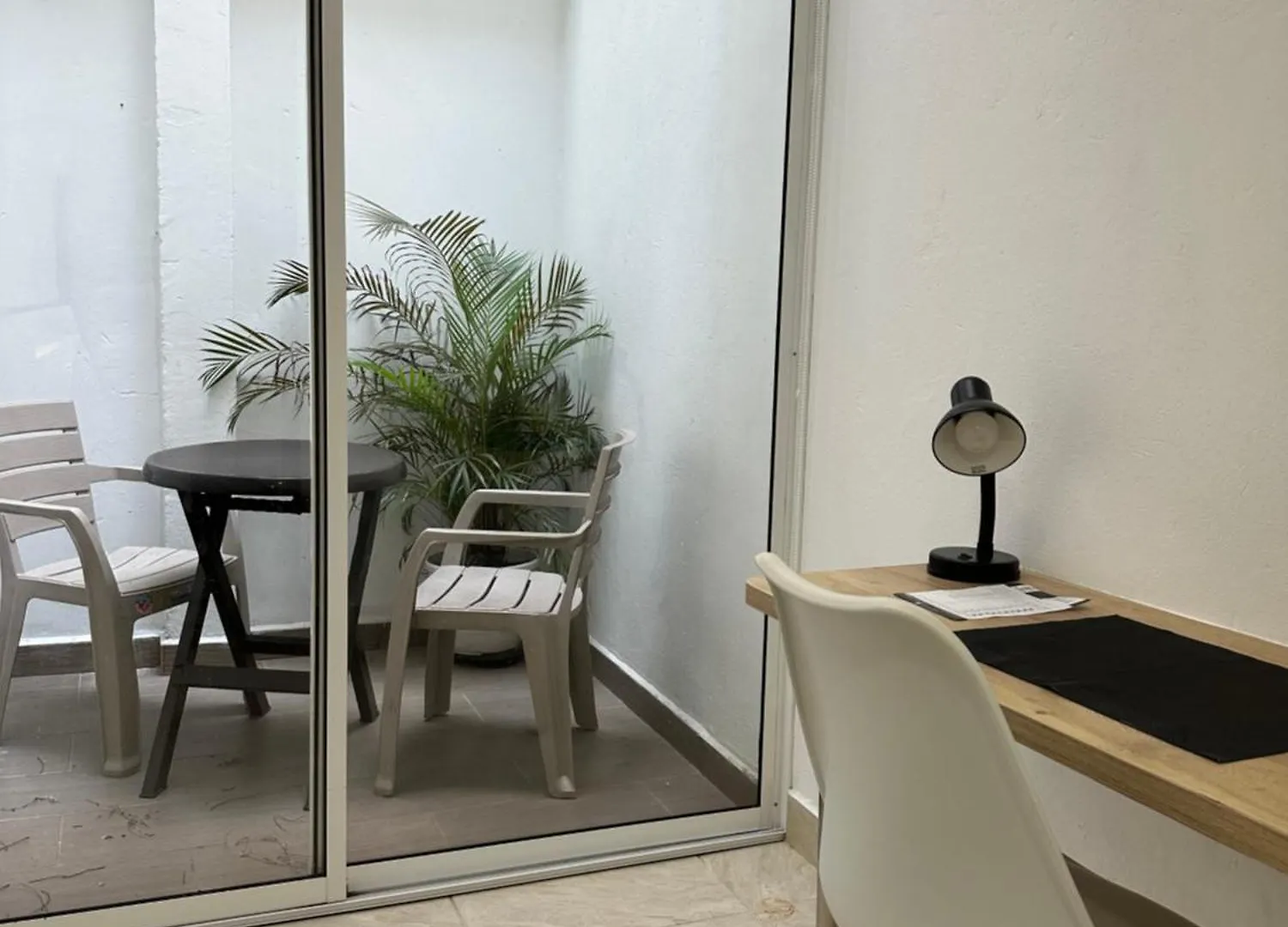 Laureles Guest House Lgh Hotel Medellin