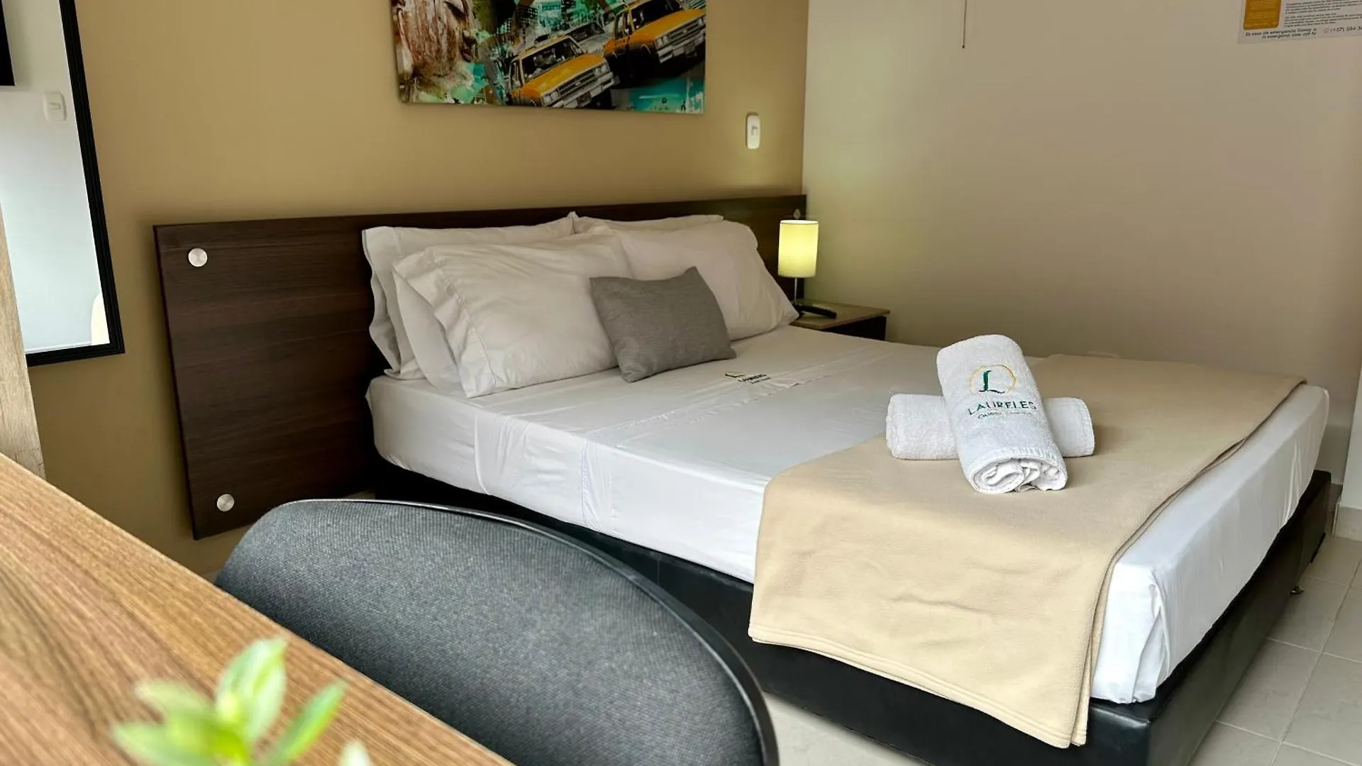 Laureles Guest House Lgh Hotel Medellin Colombia