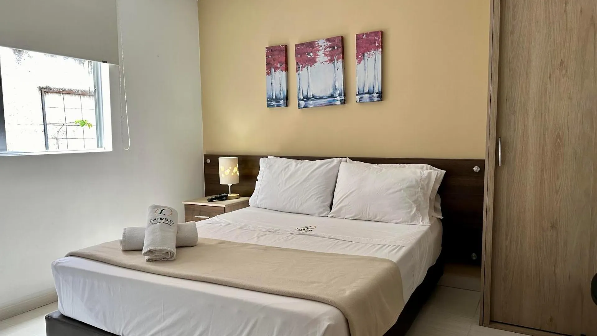 ***  Laureles Guest House Lgh Hotel Medellin Colombia